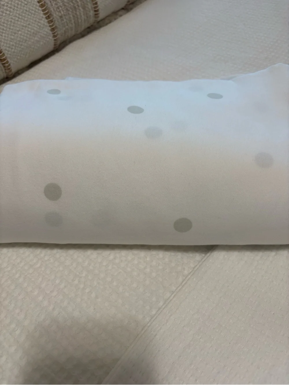 kate spade White with Light Gray Polka Dot Twin Sheet Set
